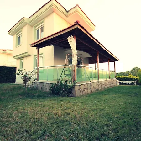 Family Friend Poolbbq 3b1 Alacati Cesme Villa *