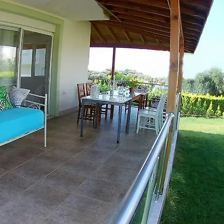 Villa Family Friend Poolbbq 3b1 Alacati Cesme Ildiri