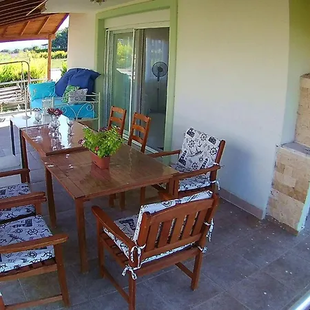 Family Friend Poolbbq 3b1 Alacati Cesme * Ildiri
