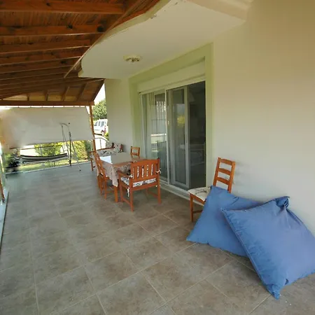 Villa Family Friend Poolbbq 3b1 Alacati Cesme