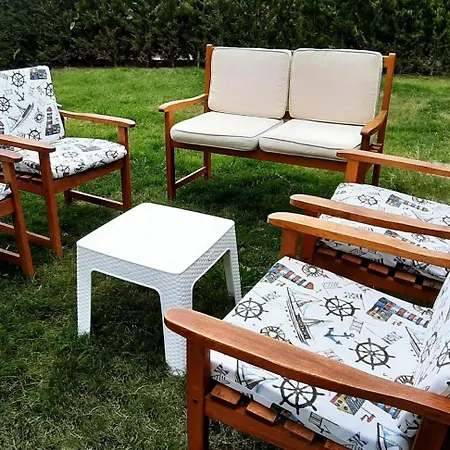 Family Friend Poolbbq 3b1 Alacati Cesme Ildiri