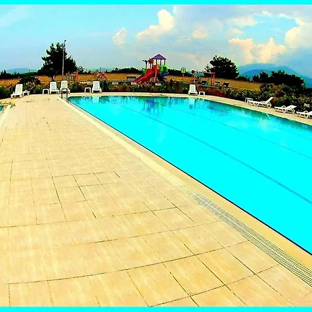 Family Friend Poolbbq 3b1 Alacati Cesme