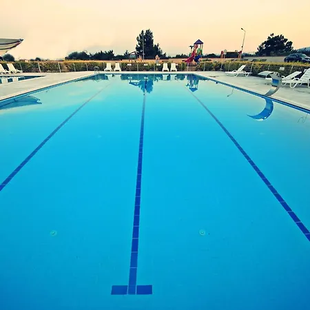 Villa Family Friend Poolbbq 3b1 Alacati Cesme Ildiri